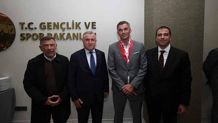 Bakan Bak, Avrupa Okul Sporları Federasyonu heyetini kabul etti