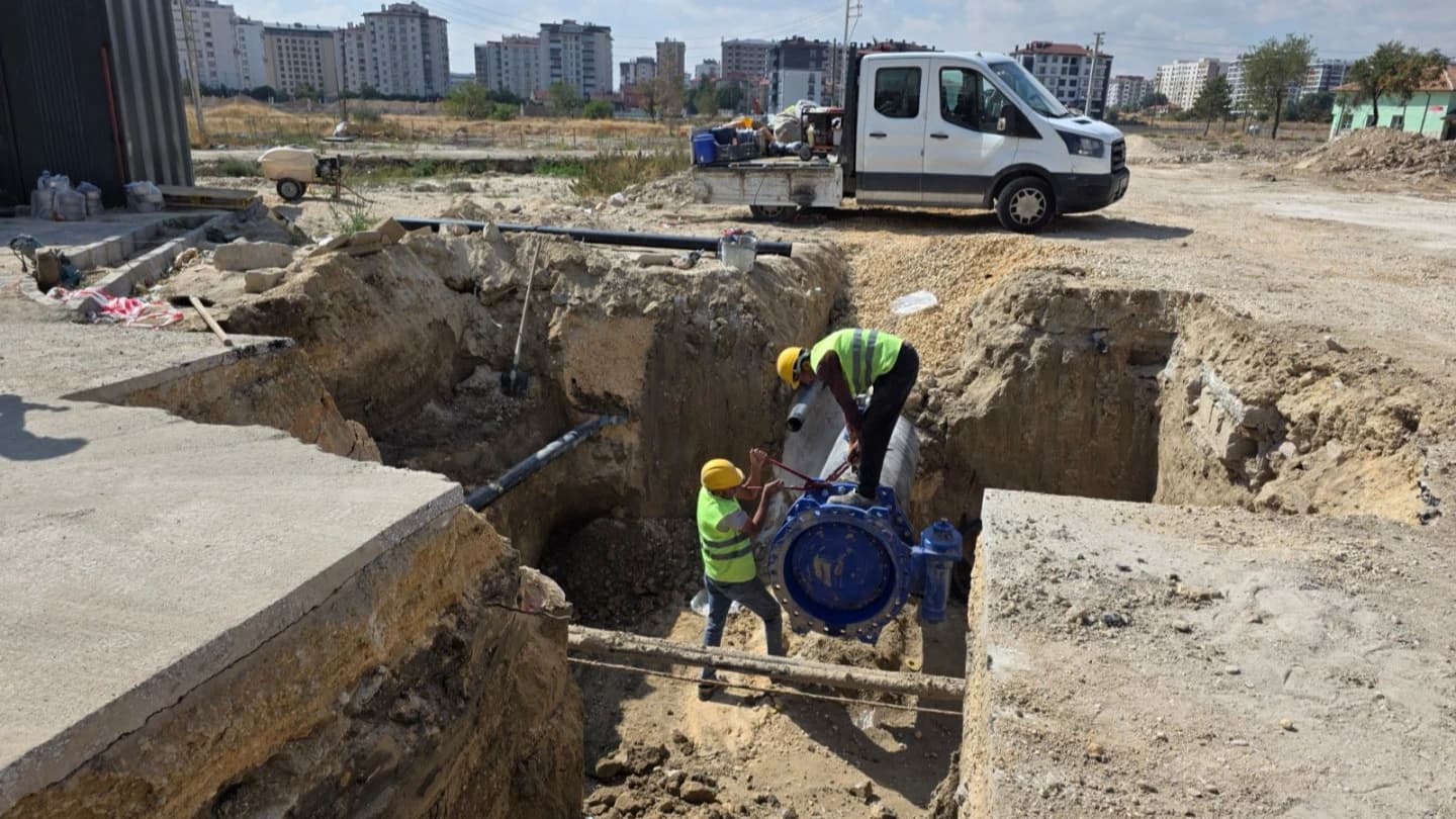 Konya Büyükşehir Akşemsettin Mahallesi’nde içme suyu altyapısını yeniledi